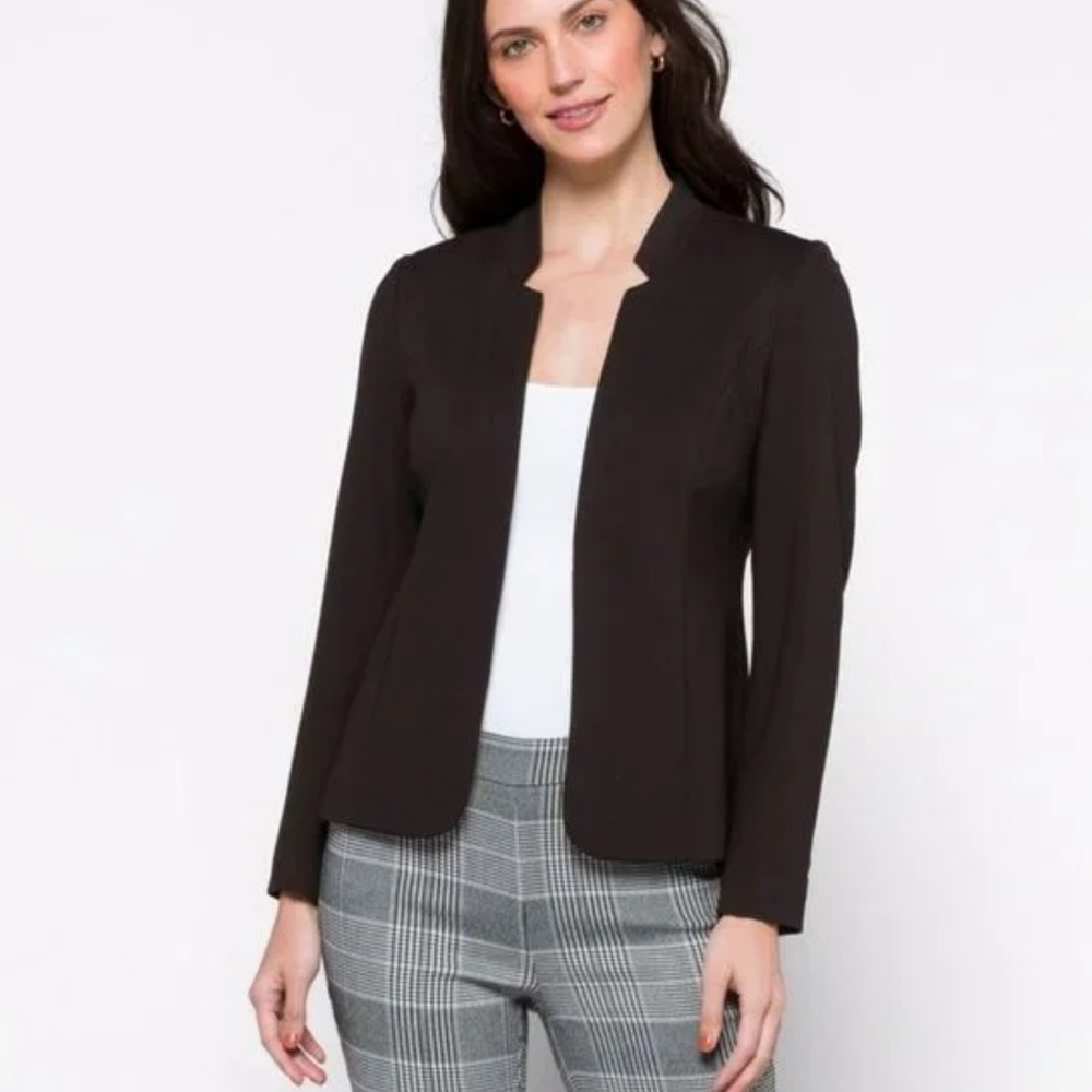 NWT 41 Hawthorn
Women Froswick Notched Collar Ponte Blazer in Black